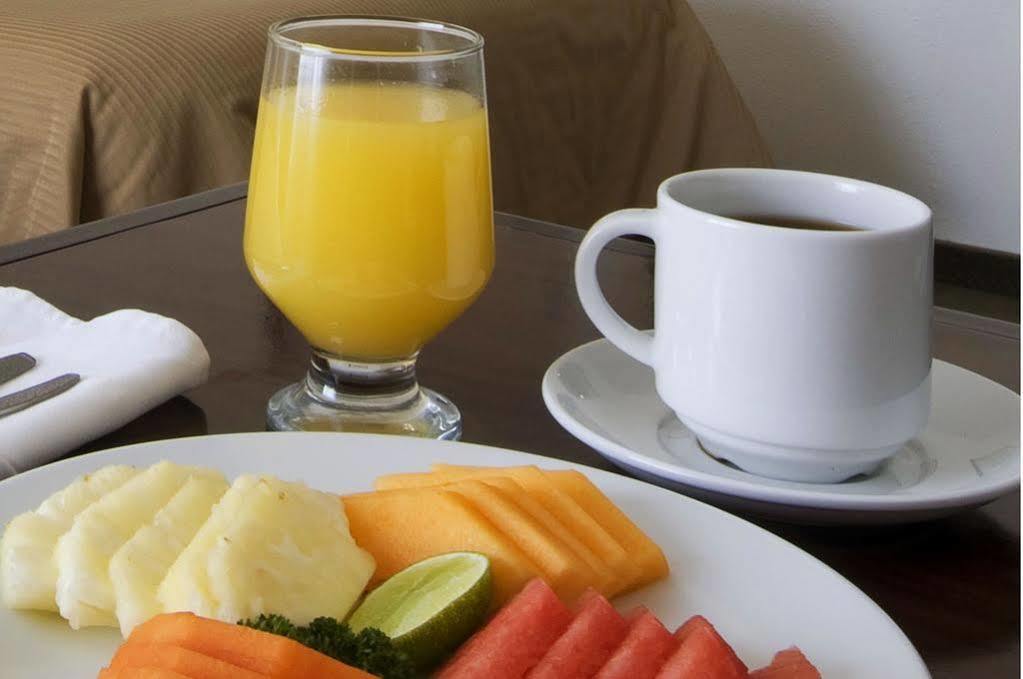 Fiesta Inn Mexicali Eksteriør billede